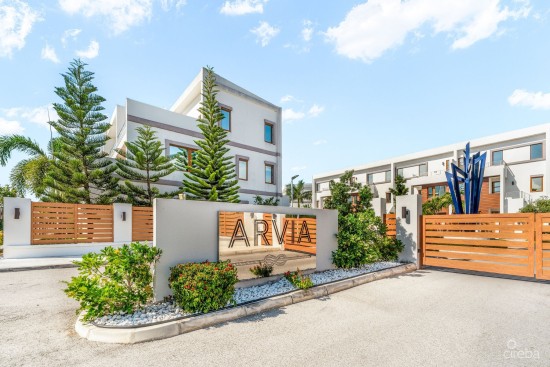 3 Bed Arvia Canal View Unit