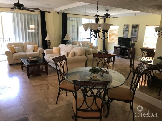 Beautiful Villa Royale Condo